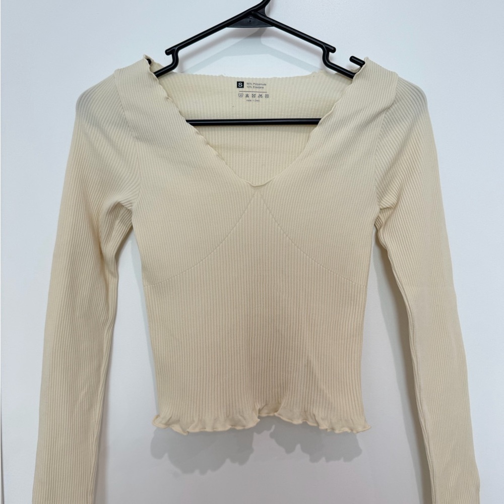 Cream Ribbed V-Neck Long Sleeve Top